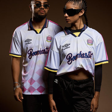 Camiseta Boombastic x Umbro Blanca